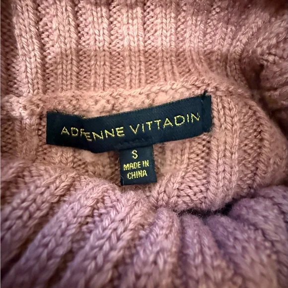 Adrienne Vittadini Lavender Knit Sweater - Picture 2 of 2